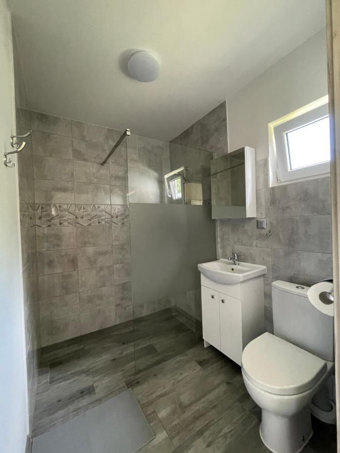 Villa Bursztynowy Zakatek à Jezierzany Extérieur photo